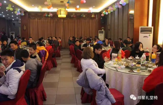 “迎戰(zhàn)雞年，共創(chuàng)輝煌”祥聚座椅2017迎新年會(huì)圓滿落幕(圖2)