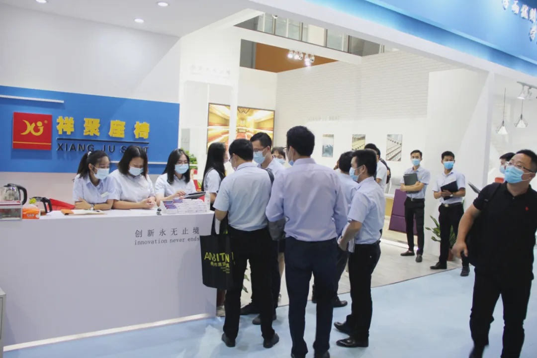 45屆家博會廣州站收官|(zhì)祥聚座椅實(shí)力與底氣兼具，盡展風(fēng)采(圖9)