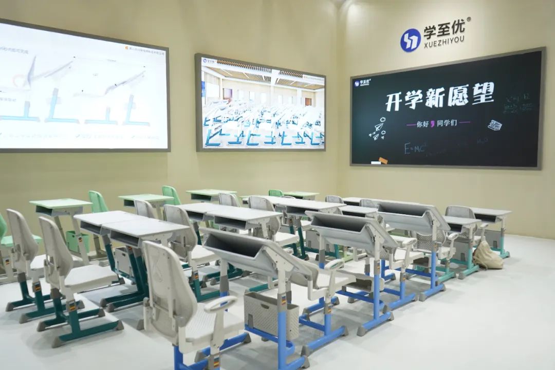 祥聚科創(chuàng)驚艷亮相！直擊第55屆中國國際家具博覽會辦公家具展現(xiàn)場(圖7)