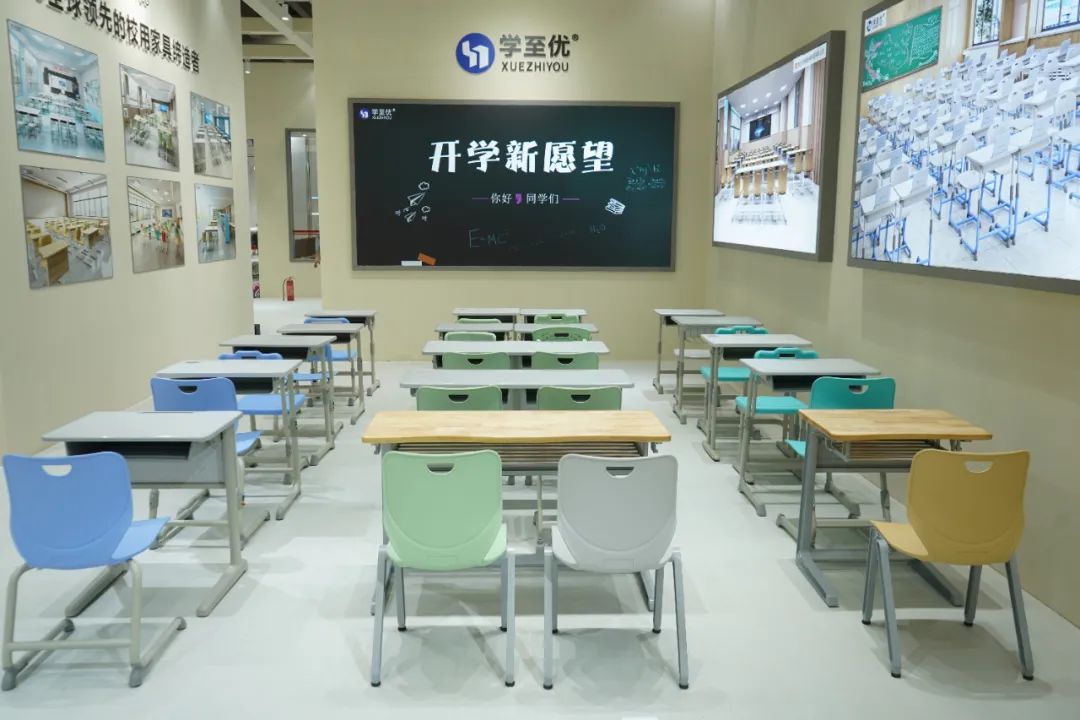 祥聚科創(chuàng)驚艷亮相！直擊第55屆中國國際家具博覽會辦公家具展現(xiàn)場(圖23)