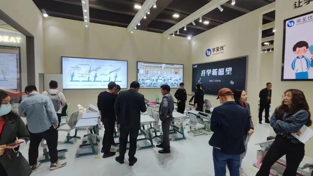 第55屆中國國際家具博覽會辦公家具展精彩回顧！祥聚科創實力出圈(圖13)